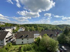 Hauptbild Attraktive 4-Zimmer-Eigentumswohnung mit Garage und traumhaftem Fernblick