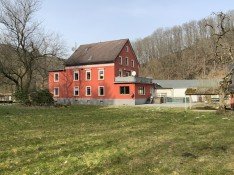 Hauptbild Mehrgenerationenhaus mit großem Grundstück - Tierhaltung möglich, familiengerecht wohnen