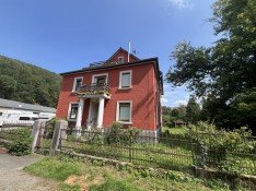 Hauptbild Mehrgenerationenhaus mit großem Grundstück - Tierhaltung möglich, familiengerecht wohnen